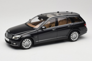 Mercedes C-Class W204 Kombi Obsidian Black AUTOart 1:18 B66962349 Metall
