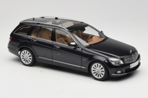 Mercedes C-Class W204 Kombi Obsidian Black AUTOart 1:18 B66962349 Metall – Bild 6 von 8