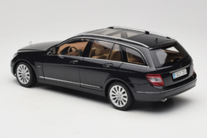 Mercedes C-Class W204 Kombi Obsidian Black AUTOart 1:18 B66962349 Metall – Bild 7 von 8