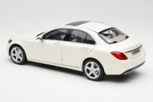 Mercedes C-Class W205 Diamond Weiss Metallic Norev 1:18 B66960256 Metall – Bild 7 von 8