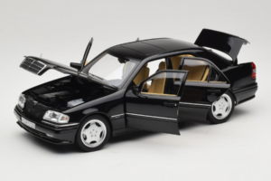 Mercedes C36 AMG W202 Obsidian Black Metallic Norev 1:18 183381 Metall – Bild 2 von 8
