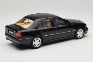 Mercedes C36 AMG W202 Obsidian Black Metallic Norev 1:18 183381 Metall – Bild 3 von 8