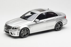 Mercedes C63 AMG W204 Silber GT Spirit 1:18 GT462 Resin