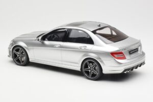 Mercedes C63 AMG W204 Silber GT Spirit 1:18 GT462 Resin – Bild 5 von 6