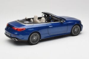 Mercedes CLE Cabriolet A236 Blau Norev 1:18 B66960653 Metall – Bild 4 von 9