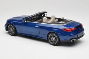 Mercedes CLE Cabriolet A236 Blau Norev 1:18 B66960653 Metall – Bild 8 von 9