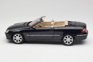 Mercedes CLK 500 W209 Cabriolet Dunkelblau Metallic Kyosho 1:18 B66962174 Metall – Bild 5 von 9