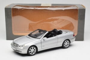 Mercedes CLK 500 Cabriolet Elegance A209 Silber Kyosho 1:18 B66962172 Metall – Bild 8 von 8