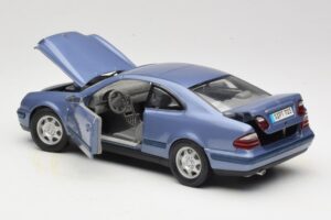 Mercedes CLK C208 Lila Anson 1:18 30330 Metall – Bild 5 von 8