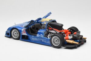 Mercedes CLK GTR #12 Original Teile FIA GT 1999 Maisto 1:18 56036 Metall – Bild 4 von 7