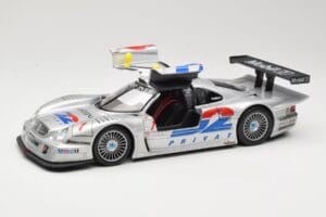 Mercedes CLK LM GT1 #1 AMG Mercedes K. Ludwig / R. Zonta FIA GT Championship 1998 Maisto 1:18 56053 Metall – Bild 2 von 8