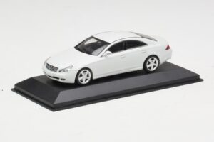 Mercedes CLS-Class C219 Linea Weiss Minichamps 1:43 436034300 Metall – Bild 2 von 4