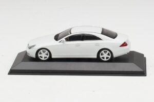 Mercedes CLS-Class C219 Linea Weiss Minichamps 1:43 436034300 Metall