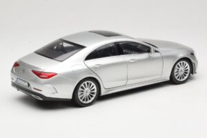 Mercedes CLS C257 Silber Norev 1:18 183489 Metall – Bild 3 von 8