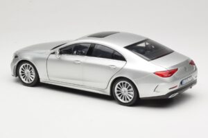 Mercedes CLS C257 Silber Norev 1:18 183489 Metall – Bild 7 von 8