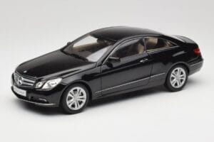 Mercedes E-Class Coupe C207 Obsidian Black Metallic Norev 1:18 B66962418 Metall