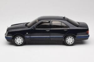 Mercedes E-Class W210 E320 Schwarz Sun Star 1:18 1151 Metall – Bild 4 von 8