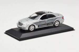 Mercedes E-Class W211 #36 Paris-Beijing 2006 Replacement Box Minichamps 1:43 B66962270-R Metall – Bild 2 von 4