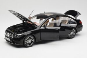 Mercedes E-Class W213 Obsidian Schwarz iScale 1:18 B66960380 Metall – Bild 2 von 8