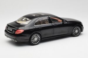 Mercedes E-Class W213 Obsidian Schwarz iScale 1:18 B66960380 Metall – Bild 3 von 8