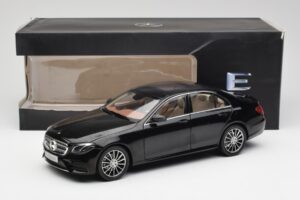 Mercedes E-Class W213 Obsidian Schwarz iScale 1:18 B66960380 Metall – Bild 8 von 8