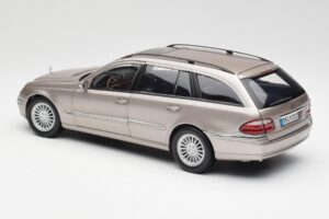 Mercedes E320 CDI W210 T-Modell Cubanite Silber Kyosho 1:18 B66962188 Metall – Bild 7 von 8