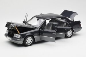 Mercedes E320 W124 Nautik Blau Metallic Dealer Edition AUTOart 1:18 B66040508 Metall – Bild 2 von 8
