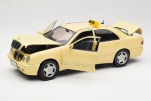 Mercedes E320 W210 Taxi Sun Star 1:18 1160 Metall – Bild 2 von 8