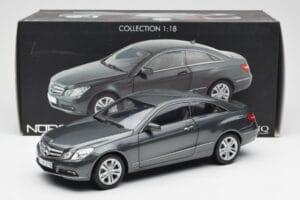 Mercedes E500 C207 Coupe Tenoric Grau Norev 1:18 183540 Metall – Bild 8 von 8