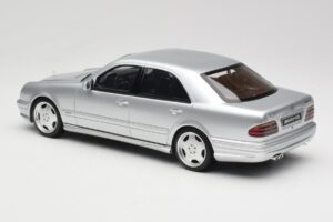 Mercedes E55 AMG W210 Brilliant Silver Otto 1:18 OT459 Resin – Bild 5 von 6