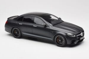 Mercedes AMG E63 S W213 Edition 1 Night Schwarz GT Spirit 1:18 B66963111 Resin – Bild 4 von 6