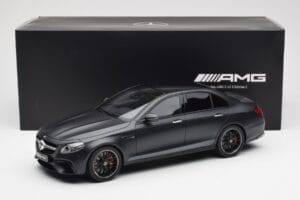 Mercedes AMG E63 S W213 Edition 1 Night Schwarz GT Spirit 1:18 B66963111 Resin – Bild 6 von 6