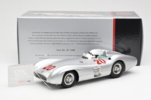 Mercedes W196 Streamliner #20 K. Kling French GP 1954 CMC 1:18 M-128B Metall – Bild 6 von 6