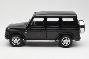 Mercedes G 500 W463 Schwarz Dealer Edition AUTOart 1:18 B66962143 Metall – Bild 4 von 8