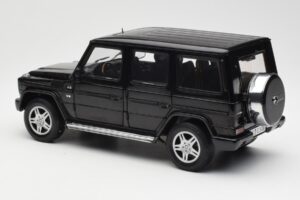 Mercedes G 500 W463 Schwarz Dealer Edition AUTOart 1:18 B66962143 Metall – Bild 7 von 8