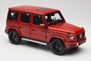 Mercedes G 500 W463 Rot Minichamps 1:18 110037101 Metall – Bild 6 von 8