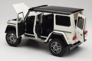 Mercedes G 63 AMG 4x4 Squared Polar White Almost Real 1:18 820203 Metall – Bild 5 von 8