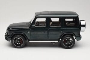 Mercedes G 63 AMG W463 Green Metallic Minichamps 1:18 110037066 Metall – Bild 4 von 8