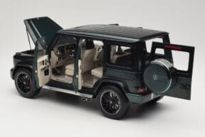 Mercedes G 63 AMG W463 Green Metallic Minichamps 1:18 110037066 Metall – Bild 5 von 8