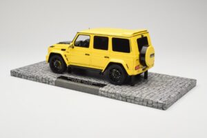 Mercedes Brabus 850 6.0 Widestar G63 W463 Electric Beam Yellow Minichamps 1:18 107032402 Metall – Bild 5 von 6