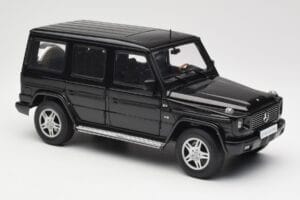 Mercedes G-Class G 500 W463 Smaragd Black Metallic AUTOart 1:18 76101 Metall – Bild 6 von 8