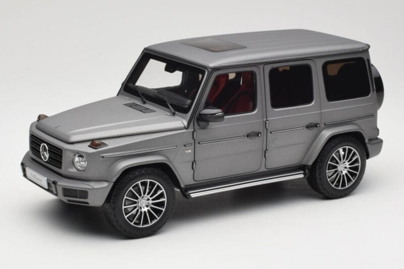 Mercedes G-Class G500 W463A Designo Platinum Magno Minichamps 1:18 B66960811 Metall