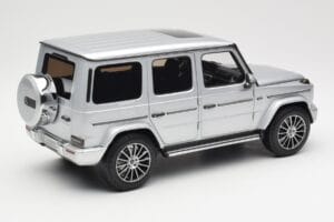 Mercedes G-Class G 500 W463A Iridium Silver Metallic Minichamps 1:18 113037112 Metall – Bild 3 von 8