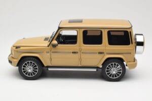 Mercedes G-Class G 500 W463A Solarbeam Yellow Metallic Minichamps 1:18 113037108 Metall – Bild 4 von 8