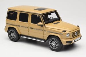 Mercedes G-Class G 500 W463A Solarbeam Yellow Metallic Minichamps 1:18 113037108 Metall – Bild 6 von 8