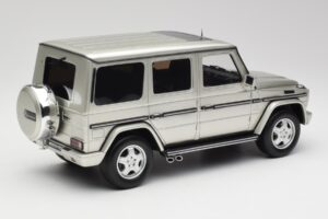 Mercedes G-Class G55 AMG W463 Iridium Silber Otto 1:18 OT1126 Resin – Bild 2 von 6