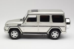 Mercedes G-Class G55 AMG W463 Iridium Silber Otto 1:18 OT1126 Resin – Bild 3 von 6