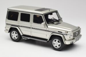 Mercedes G-Class G55 AMG W463 Iridium Silber Otto 1:18 OT1126 Resin – Bild 4 von 6