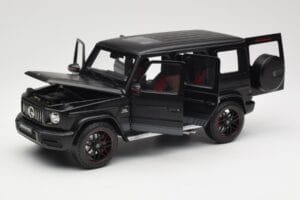 Mercedes G-Class G63 AMG W463A Matt Black Minichamps 1:18 110037064 Metall – Bild 2 von 8