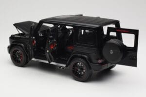 Mercedes G-Class G63 AMG W463A Matt Black Minichamps 1:18 110037064 Metall – Bild 5 von 8